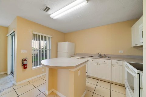 Condominio en venta en Kissimmee, Florida, 4 dormitorios, 171.87 m2 № 2237518 - foto 5