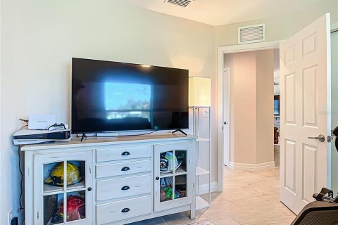 House in North Port, Florida 3 bedrooms, 132.57 sq.m. № 1827661 - photo 22