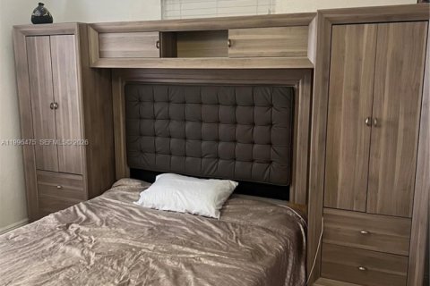 Villa ou maison à vendre à Homestead, Floride: 3 chambres, 159.05 m2 № 2068255 - photo 5