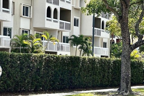 Condominio en venta en Miami, Florida, 2 dormitorios, 74.69 m2 № 1992071 - foto 1