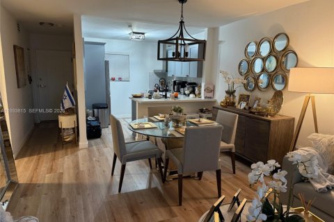Copropriété à vendre à Miami, Floride: 2 chambres, 74.69 m2 № 1992071 - photo 4