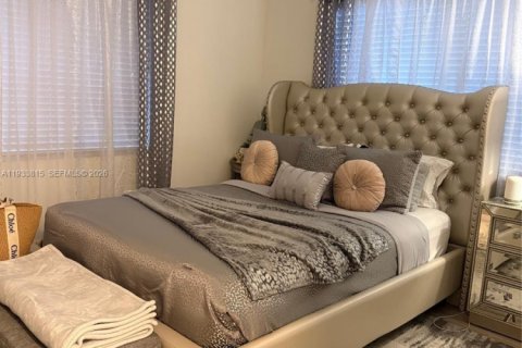 Copropriété à vendre à Miami, Floride: 2 chambres, 74.69 m2 № 1992071 - photo 10