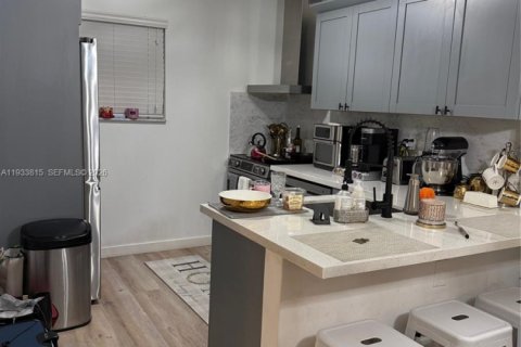 Copropriété à vendre à Miami, Floride: 2 chambres, 74.69 m2 № 1992071 - photo 5