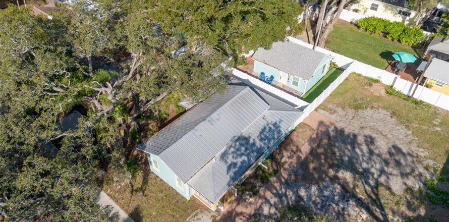 Villa ou maison à Dunedin, Floride 3 chambres, 406.26 m2 № 2231763