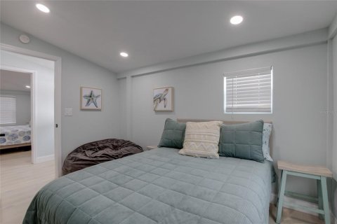Villa ou maison à vendre à Dunedin, Floride: 3 chambres, 406.26 m2 № 2231763 - photo 18