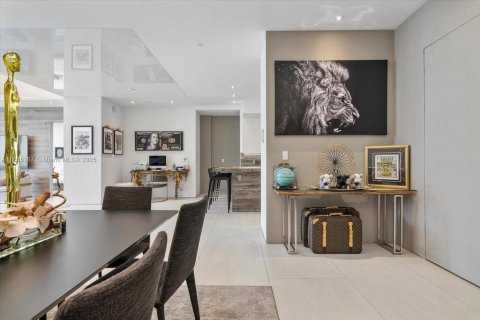 Copropriété à vendre à Sunny Isles Beach, Floride: 2 chambres, 213.68 m2 № 1818285 - photo 9