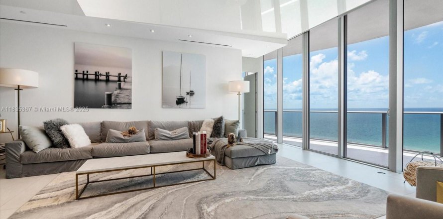 Condo à Sunny Isles Beach, Floride, 2 chambres  № 1818285