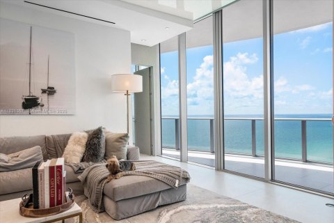 Copropriété à vendre à Sunny Isles Beach, Floride: 2 chambres, 213.68 m2 № 1818285 - photo 23