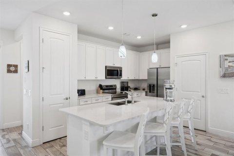 Touwnhouse à vendre à Kissimmee, Floride: 2 chambres, 129.51 m2 № 2296232 - photo 16