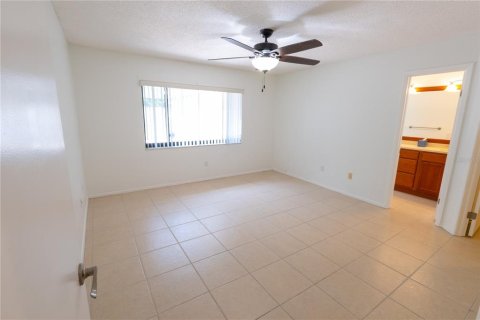 Casa en venta en Tampa, Florida, 3 dormitorios, 153.2 m2 № 1781304 - foto 18