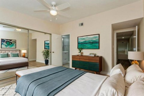 Condo in Pinellas Park, Florida, 2 bedrooms  № 1796059 - photo 10