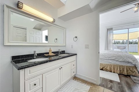 House in Orlando, Florida 4 bedrooms, 191.1 sq.m. № 1885883 - photo 25