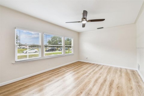 Casa en venta en Saint Petersburg, Florida, 3 dormitorios, 128.21 m2 № 1907785 - foto 5