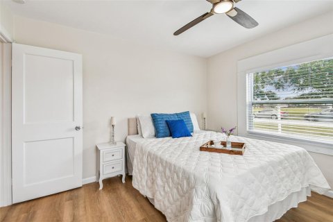 Casa en venta en Saint Petersburg, Florida, 3 dormitorios, 128.21 m2 № 1907785 - foto 15