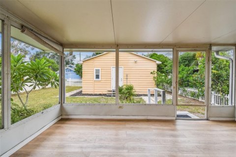 Casa en venta en Saint Petersburg, Florida, 3 dormitorios, 128.21 m2 № 1907785 - foto 20