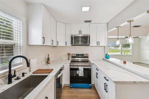 Casa en venta en Saint Petersburg, Florida, 3 dormitorios, 128.21 m2 № 1907785 - foto 11