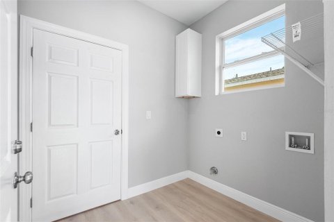 Casa en venta en Winter Haven, Florida, 3 dormitorios, 155.61 m2 № 2216967 - foto 21