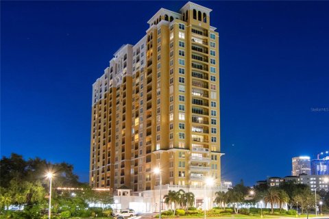 Condo à Tampa, Floride, 2 chambres  № 2315039