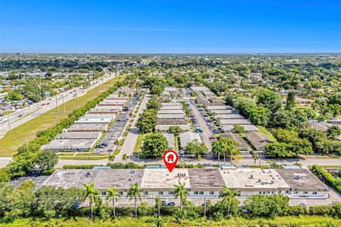 Propiedad comercial en venta en Margate, Florida № 1882089 - foto 8