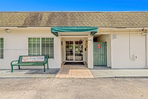 Propiedad comercial en venta en Margate, Florida № 1882089 - foto 10