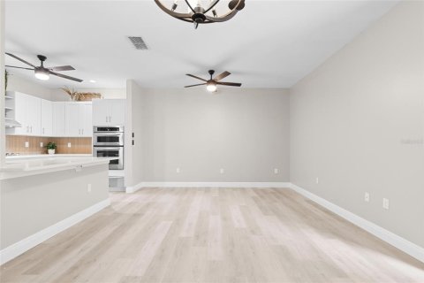 Condominio en venta en Tampa, Florida, 2 dormitorios, 92.53 m2 № 1852937 - foto 15
