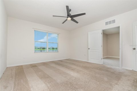 House in New Smyrna Beach, Florida 3 bedrooms, 153.29 sq.m. № 1807351 - photo 13