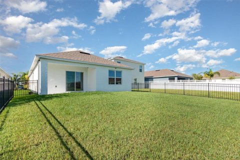 House in New Smyrna Beach, Florida 3 bedrooms, 153.29 sq.m. № 1807351 - photo 24