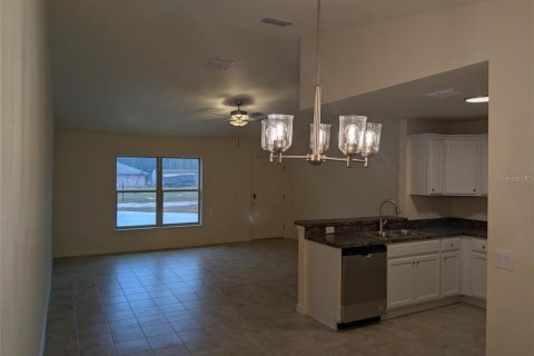 Commercial property in Ocala, Florida 4 bedrooms, 229.65 sq.m. № 1843109 - photo 2