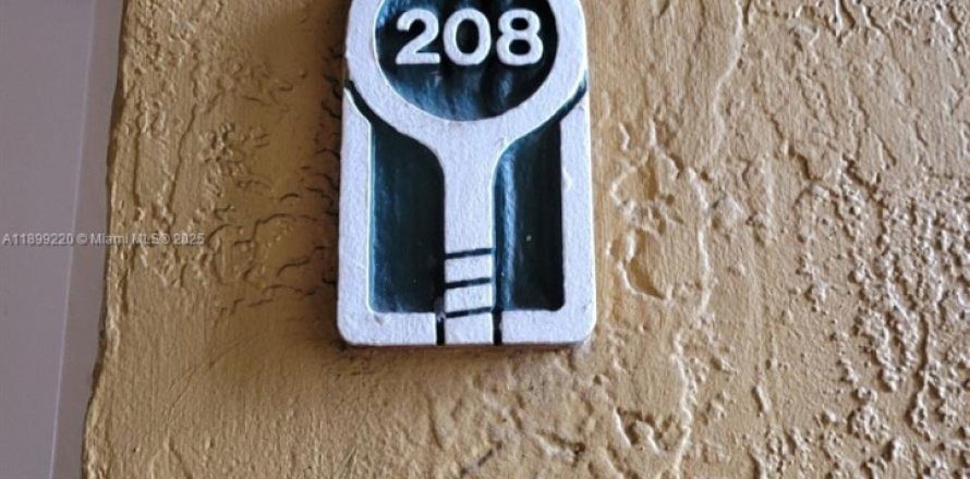 Condominio en Miami, Florida, 2 dormitorios  № 1953551