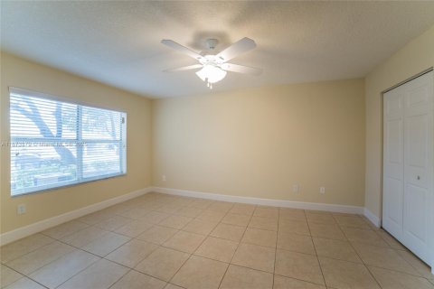 Condo in Coconut Creek, Florida, 1 bedroom  № 1923995 - photo 2