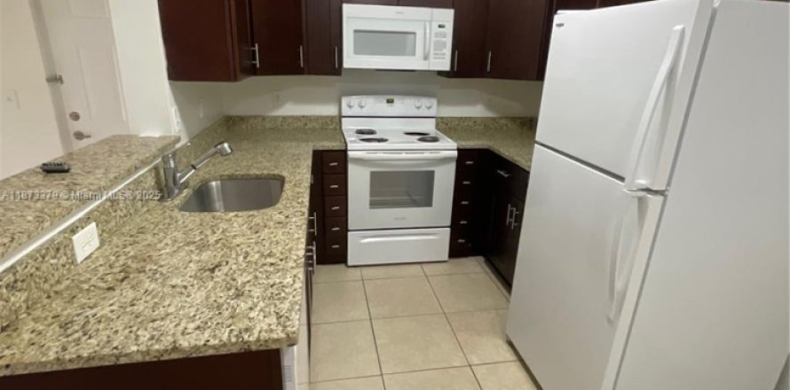 Condo in Coconut Creek, Florida, 1 bedroom  № 1923995