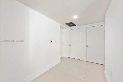 Condominio en venta en Miami, Florida, 2 dormitorios, 106.47 m2 № 2051188 - foto 25