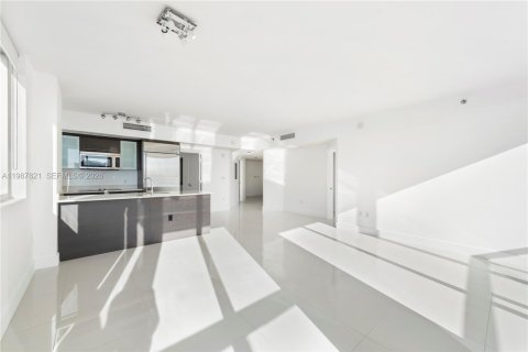 Condominio en venta en Miami, Florida, 2 dormitorios, 106.47 m2 № 2051188 - foto 5