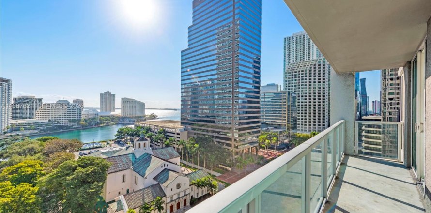Condominio en Miami, Florida, 2 dormitorios  № 2051188
