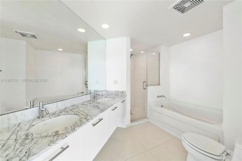 Condominio en venta en Miami, Florida, 2 dormitorios, 106.47 m2 № 2051188 - foto 23