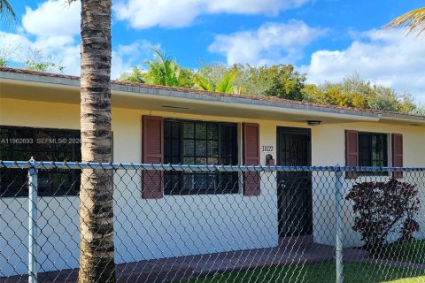 Casa en alquiler en Miami Shores, Florida, 2 dormitorios, 200.2 m2 № 2025536 - foto 5