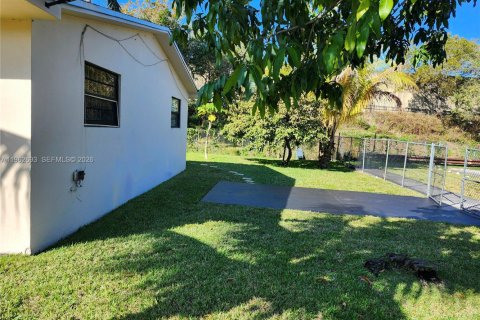 Casa en alquiler en Miami Shores, Florida, 2 dormitorios, 200.2 m2 № 2025536 - foto 8