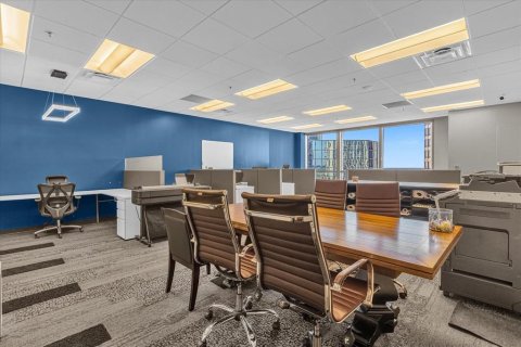 Immobilier commercial à louer à Orlando, Floride: 602.01 m2 № 2104189 - photo 17