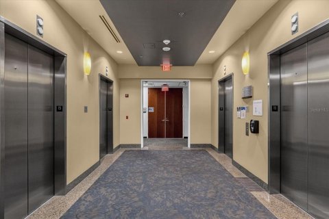 Immobilier commercial à louer à Orlando, Floride: 602.01 m2 № 2104189 - photo 6
