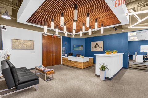 Immobilier commercial à louer à Orlando, Floride: 602.01 m2 № 2104189 - photo 10