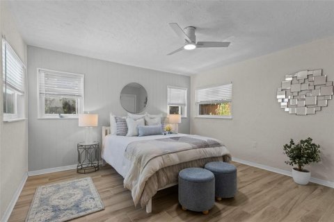 Casa en venta en Saint Petersburg, Florida, 3 dormitorios, 137.68 m2 № 1844836 - foto 13