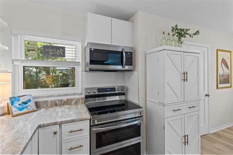 Casa en venta en Saint Petersburg, Florida, 3 dormitorios, 137.68 m2 № 1844836 - foto 12