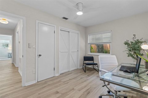 Casa en venta en Saint Petersburg, Florida, 3 dormitorios, 137.68 m2 № 1844836 - foto 16