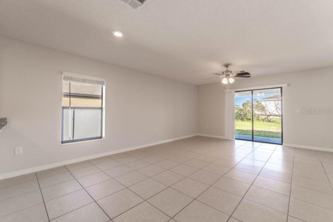 House in Kissimmee, Florida 4 bedrooms, 173.63 sq.m. № 1424224 - photo 11