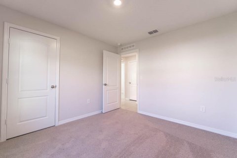 House in Kissimmee, Florida 4 bedrooms, 173.63 sq.m. № 1424224 - photo 29