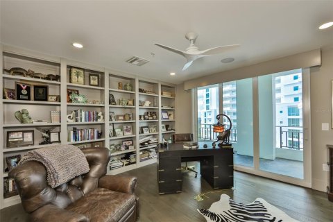 Condominio en venta en Tampa, Florida, 4 dormitorios, 489.41 m2 № 1634164 - foto 23