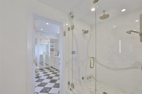 Condominio en venta en Tampa, Florida, 4 dormitorios, 489.41 m2 № 1634164 - foto 30