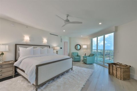 Condominio en venta en Tampa, Florida, 4 dormitorios, 489.41 m2 № 1634164 - foto 27