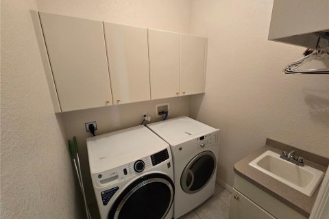 Купить виллу или дом в Порт-Шарлотт, Флорида 10 комнат, 187.94м2, № 2102783 - фото 24