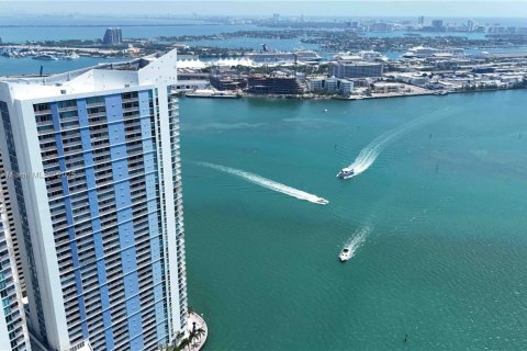 Condo in Miami, Florida, 1 bedroom  № 1741580 - photo 29